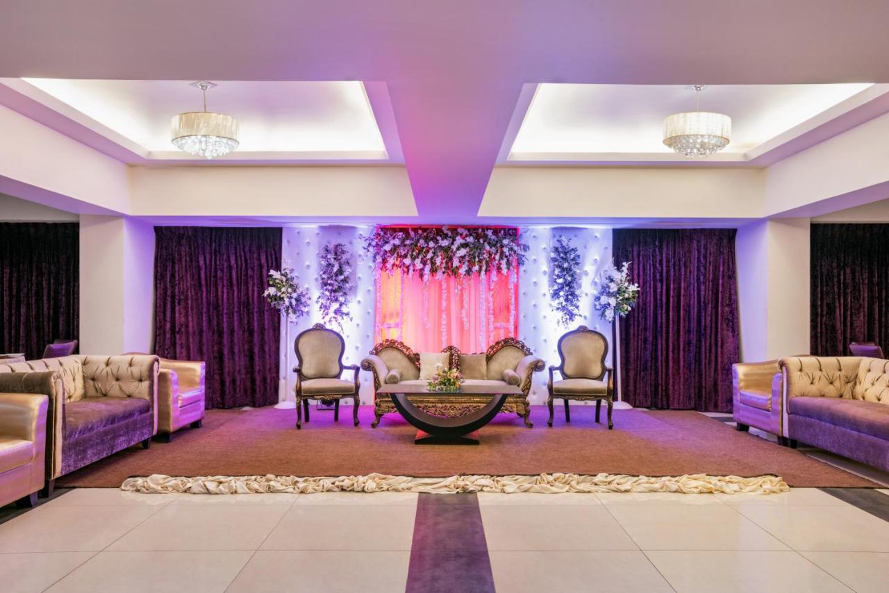 Ramada Plaza by Wyndham Karachi Airport Hotel Zewnętrze zdjęcie The Royal